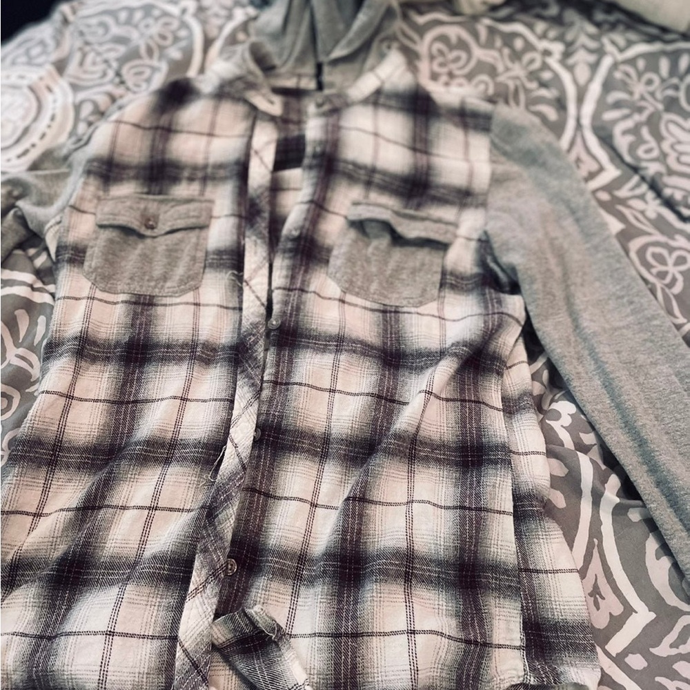 Flannel - Picture 6 of 9